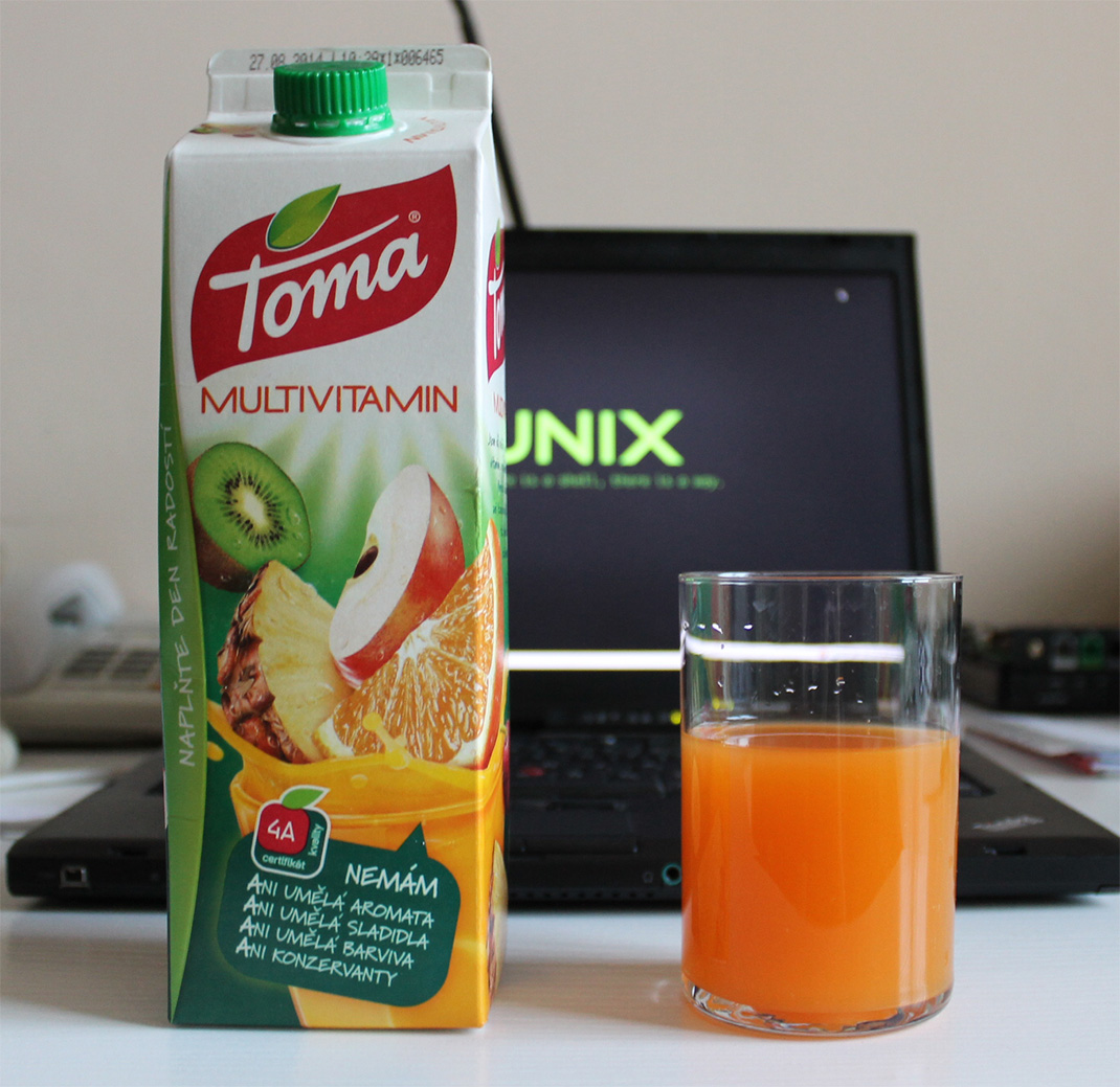 Ovocný nápoj Toma multivitamin